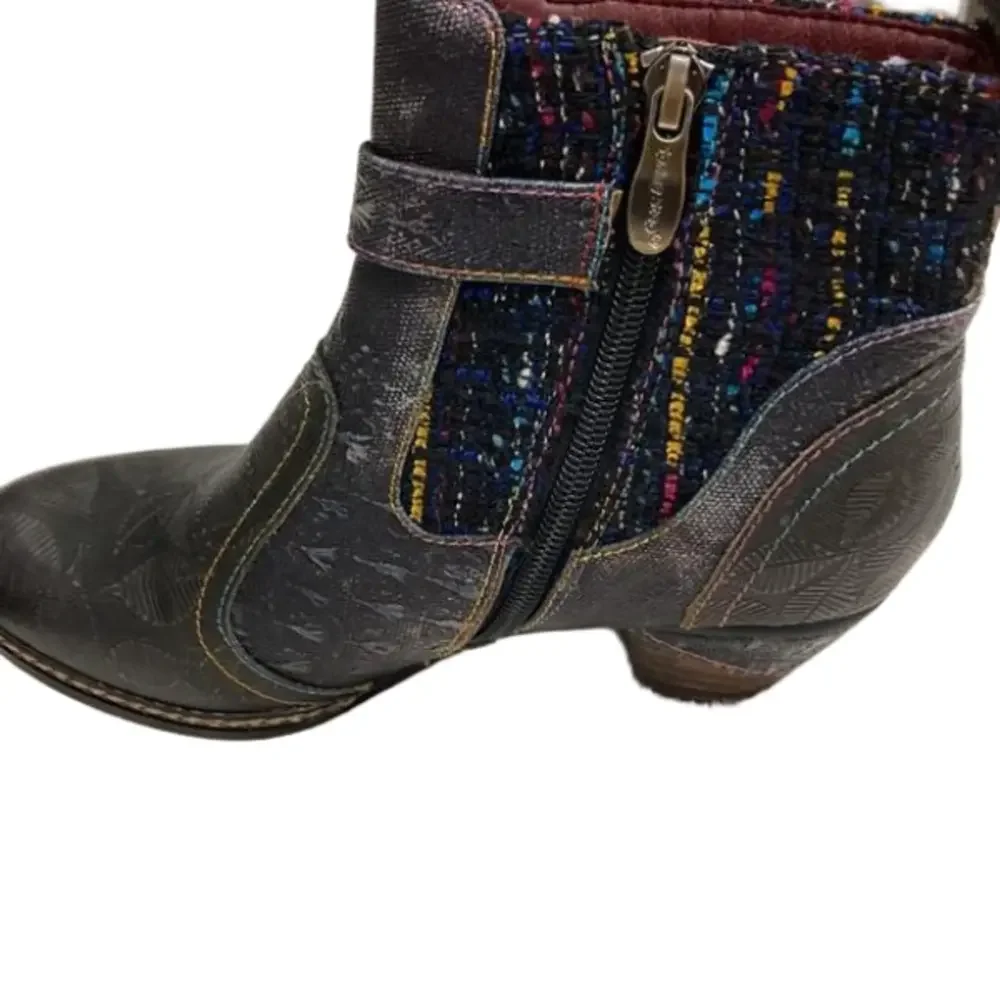 NWOT L’Artiste by Spring Step Leather and Textile Booties Size 36